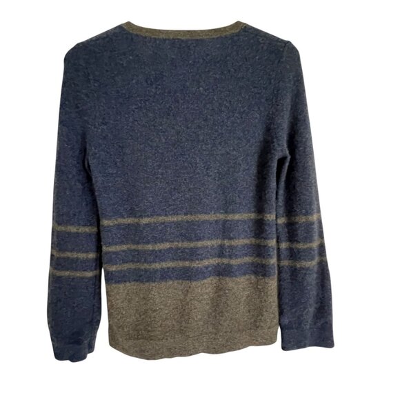Griffen Cashmere V-Neck Sweater Women’s M Blue Gray Striped Quiet Luxury - Picture 3 of 8
